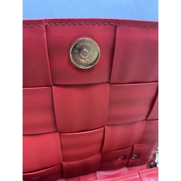 Glamorous Fancy Women Quilt MY ONE AND ONLY RED CHAIN BAG - Picture 12 of 14